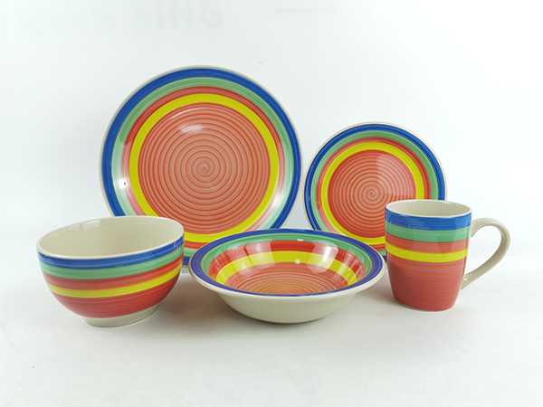 widely used hand painting ceramic/stoneware dinnerware set