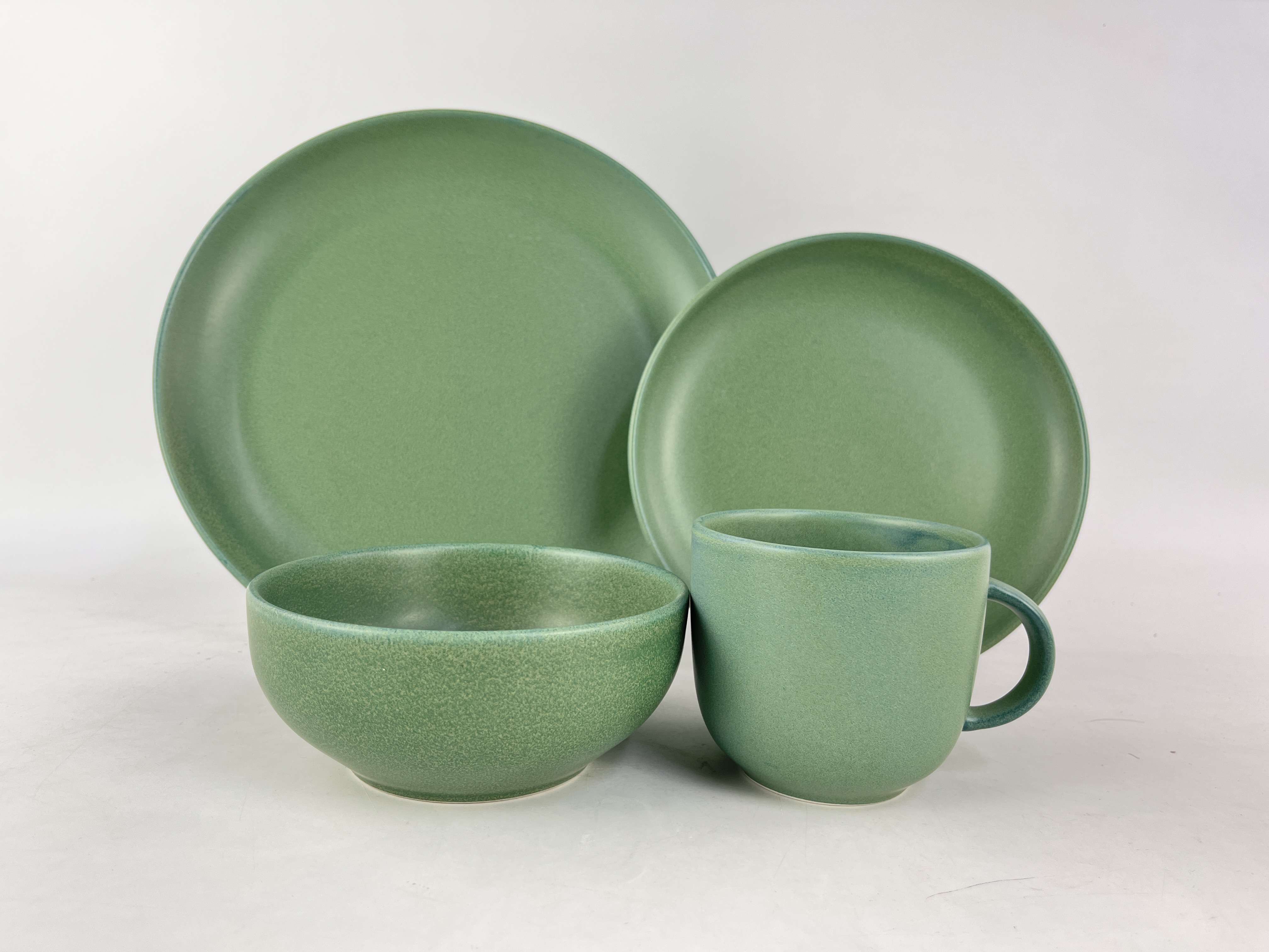 16PCS   STONEWARE   DINNER   SET