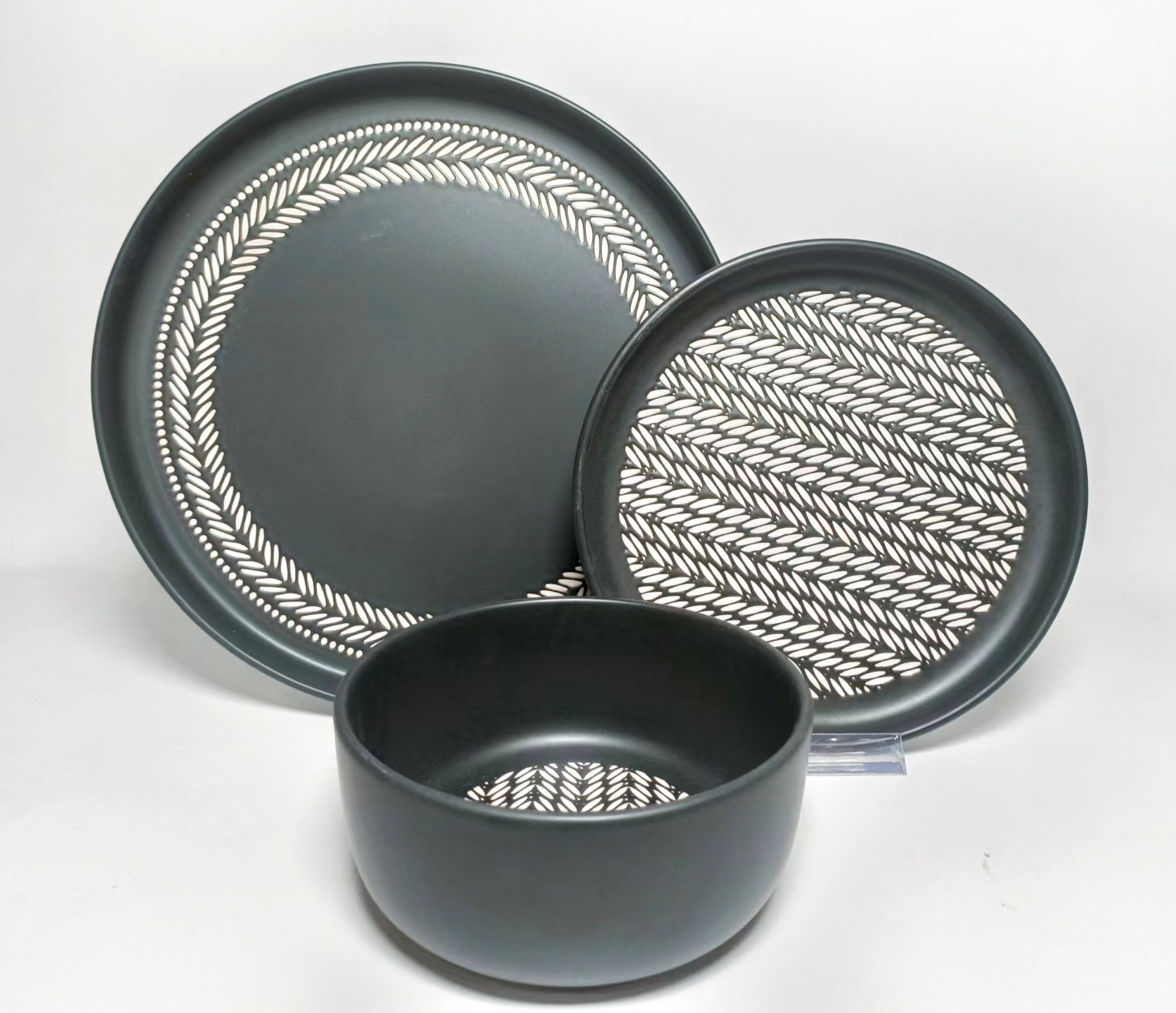 12PCS   STONEWARE   DINNER   SET
