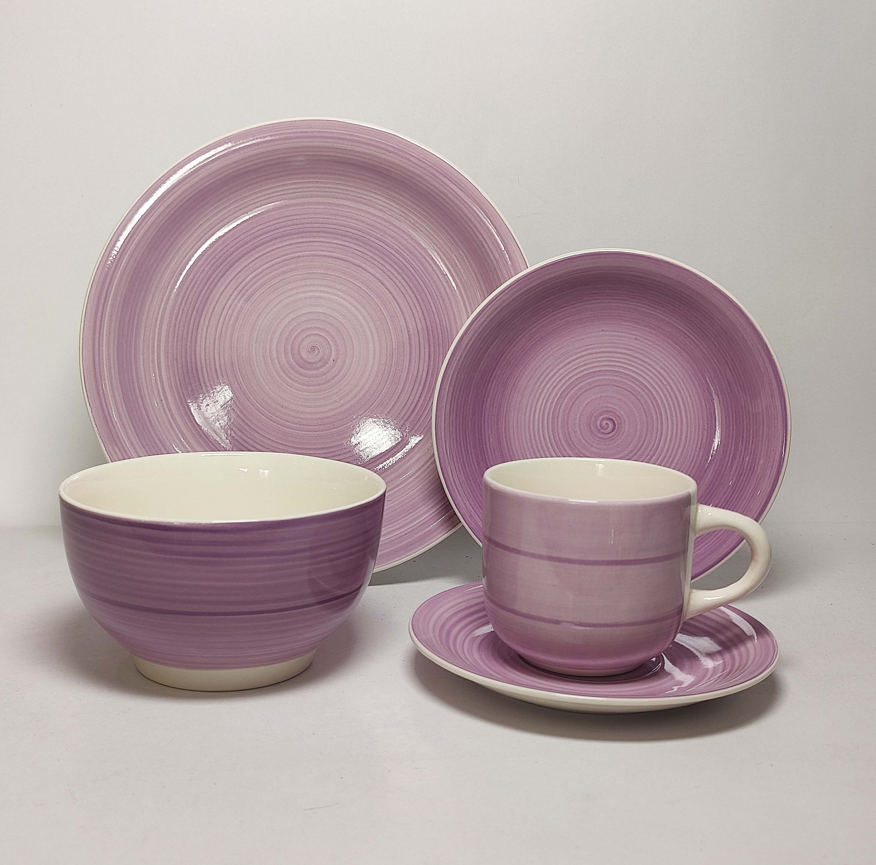    STONEWARE   DINNER   SET
