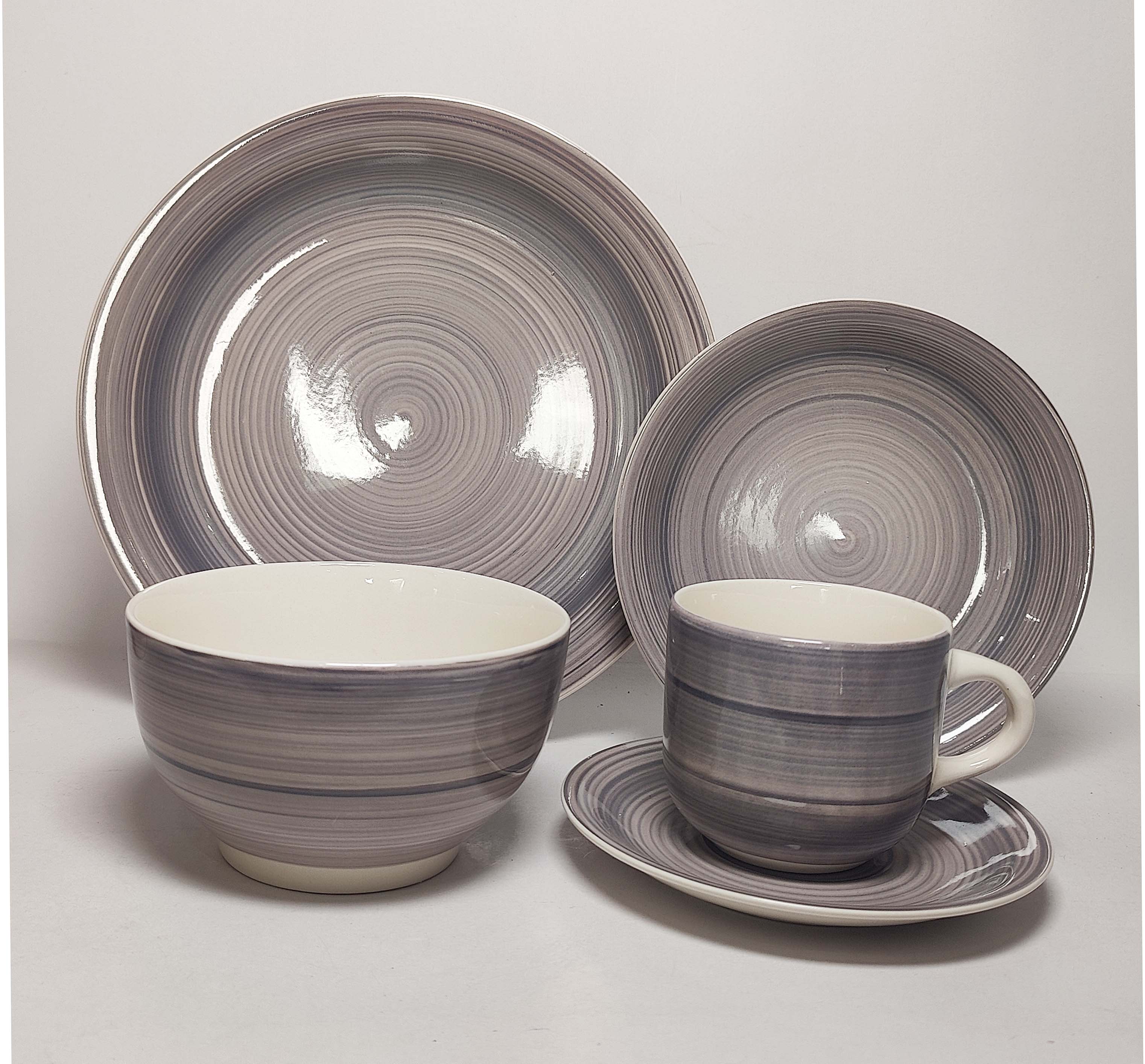   STONEWARE   DINNER   SET